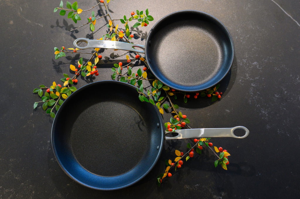 ** SPECIAL BUY** Set of 2 Frying Pans